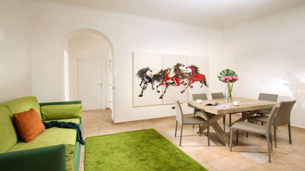 myapartsuite-rome-colosseum-ettore-apartment-living-room-2