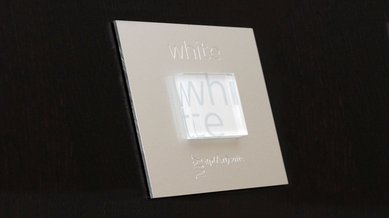 myapartsuite-rome-trastevere-white-apartment-plaque