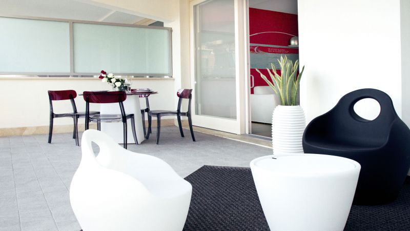 myapartsuite-rome-trastevere-red-apartment-terrace-2