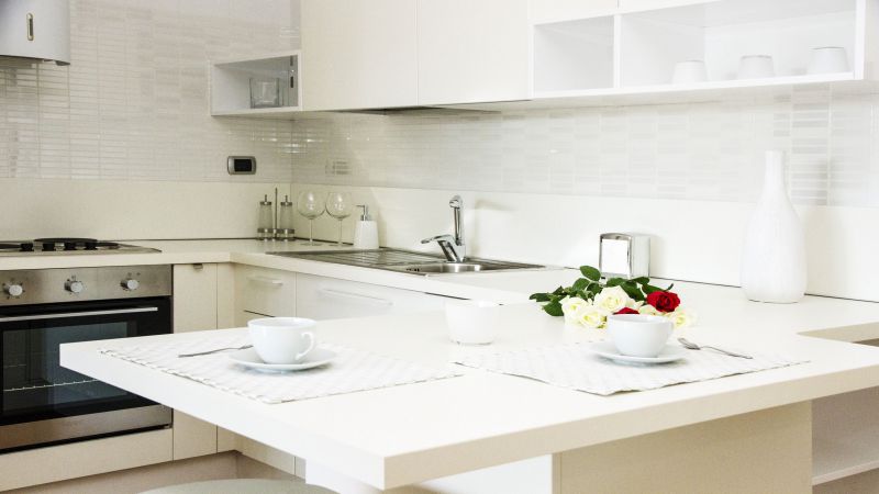 myapartsuite-rome-trastevere-white-apartment-kitchen